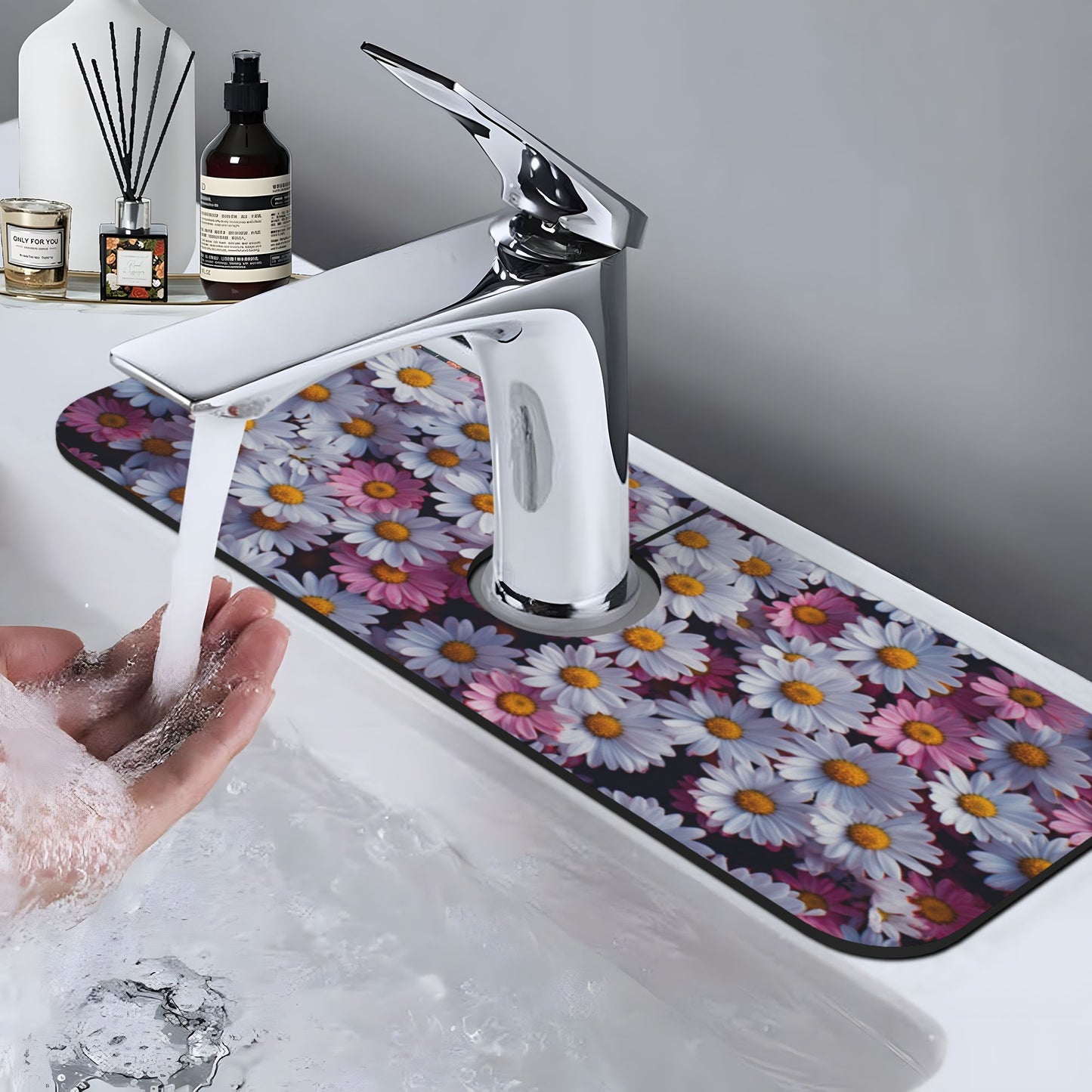 Daisy Printed Faucet Absorbent Mat, Cuttable Anti - Slip & Waterproof Sink Mat (Size 15in×5.5in, Hole Diameter 2.5in )
